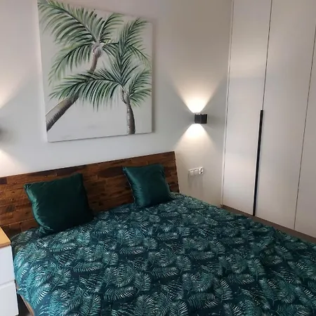 Marine-park Apartment *
